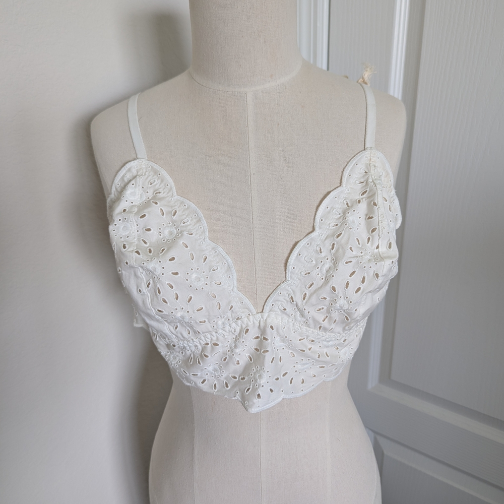 NWT White Eyelet Lace Bralette
